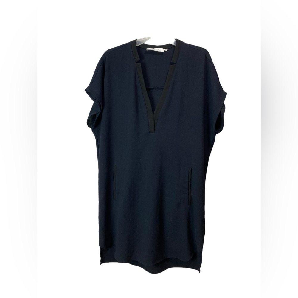 ASTR The Label dress black deep v-neck pockets loose fit size medium M